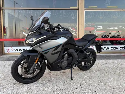 CFMOTO 650GT (2021 - 26) usata