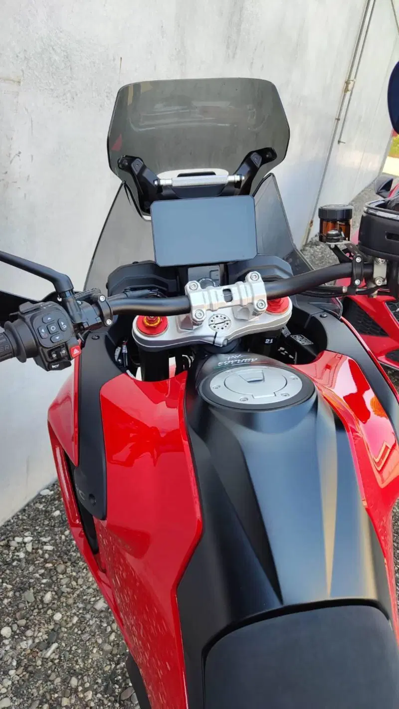 MV Agusta LXP Enduro Veloce (2024 - 25)