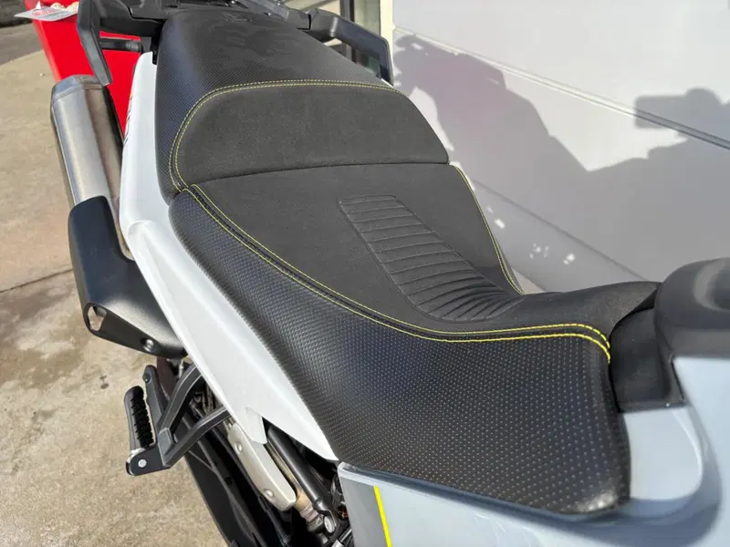 Husqvarna Norden 901 (2022 - 26) (8)