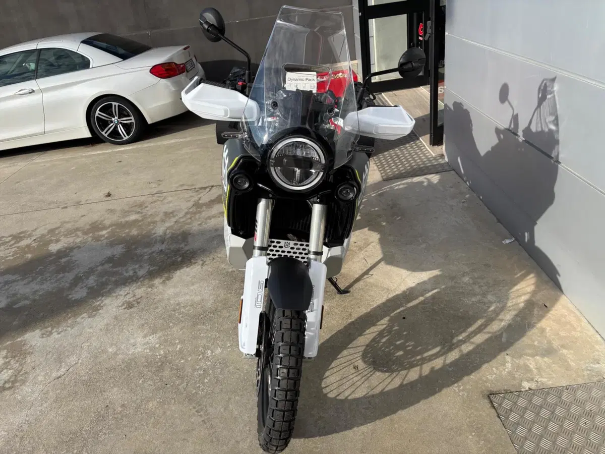 Husqvarna Norden 901 Expedition (2025 - 26) (11)
