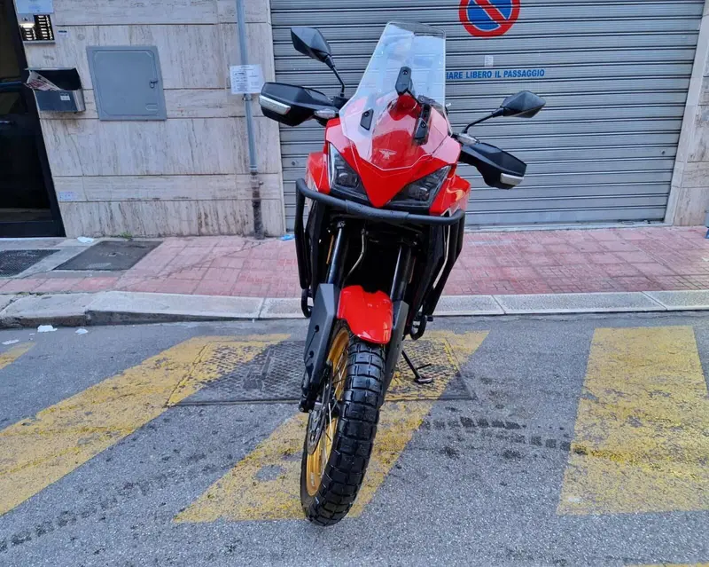 Moto Morini X-Cape 650 Gold Wheels Edition (2022 - 26) (2)