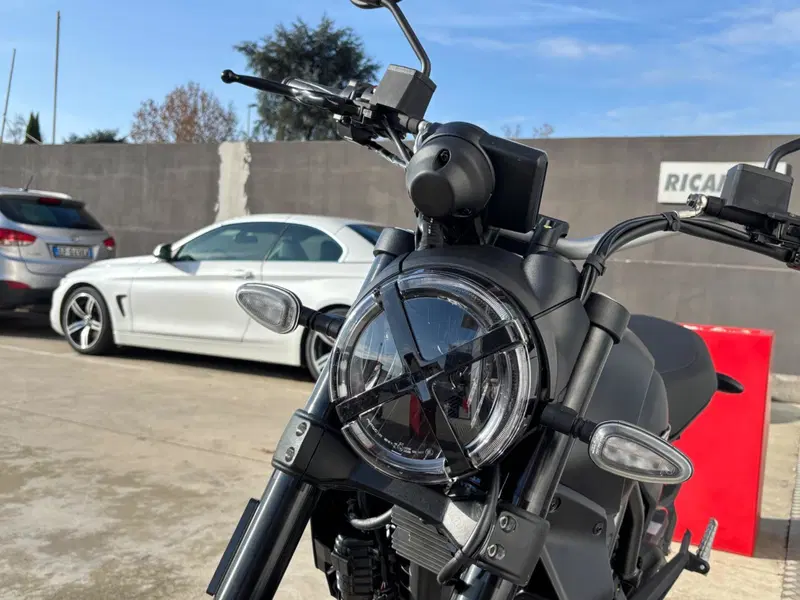 Ducati Scrambler 800 Icon Dark (2025 - 26) (4)