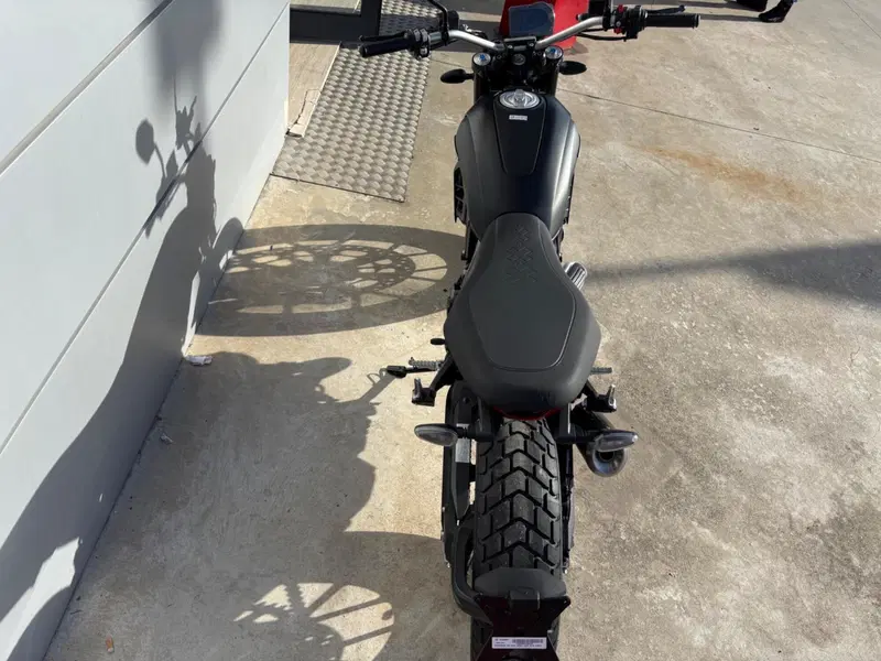 Ducati Scrambler 800 Icon Dark (2025 - 26) (8)
