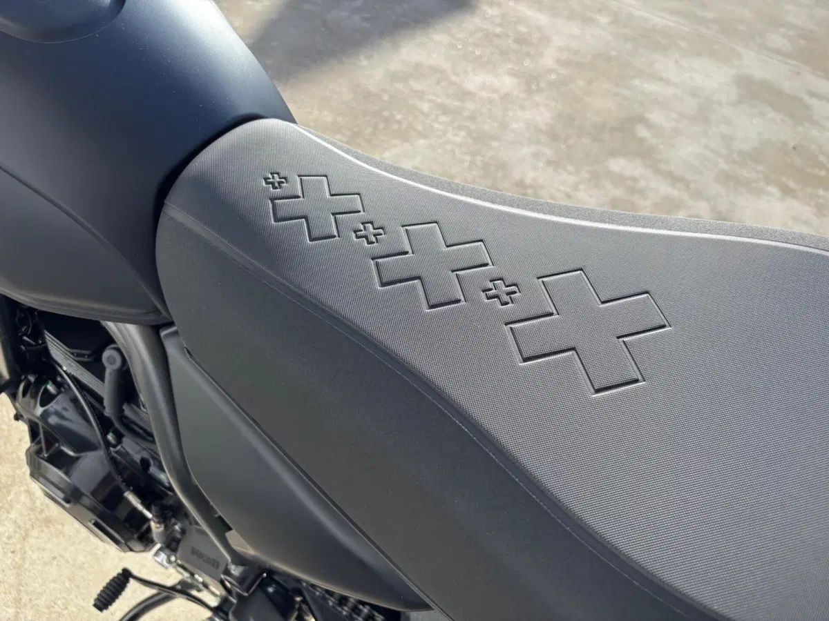 Ducati Scrambler 800 Icon Dark (2025 - 26) (11)