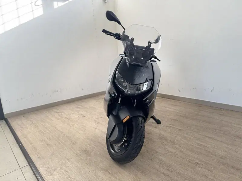 Bmw CE 04 (2021 - 25) (3)