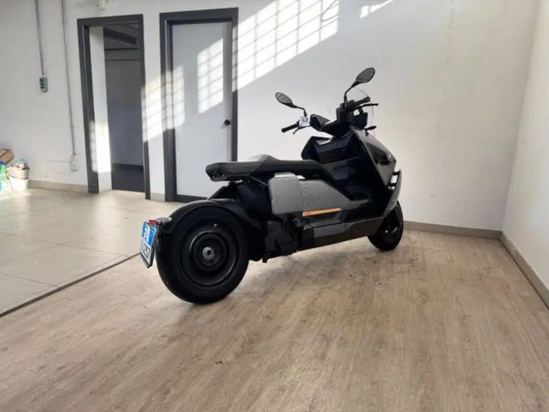 Bmw CE 04 (2021 - 25) (6)