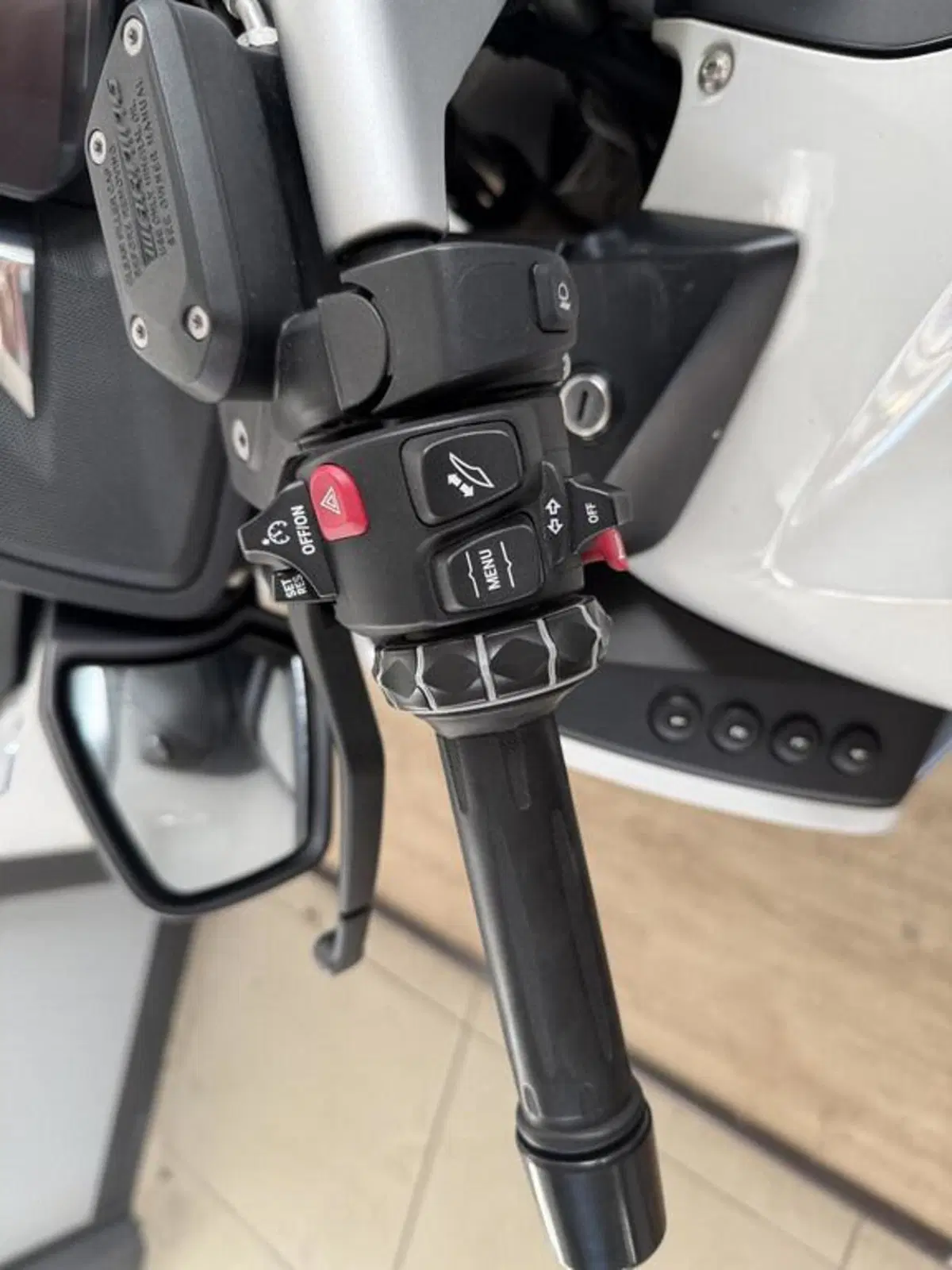 Bmw R 1250 RT (2021 - 25) (8)