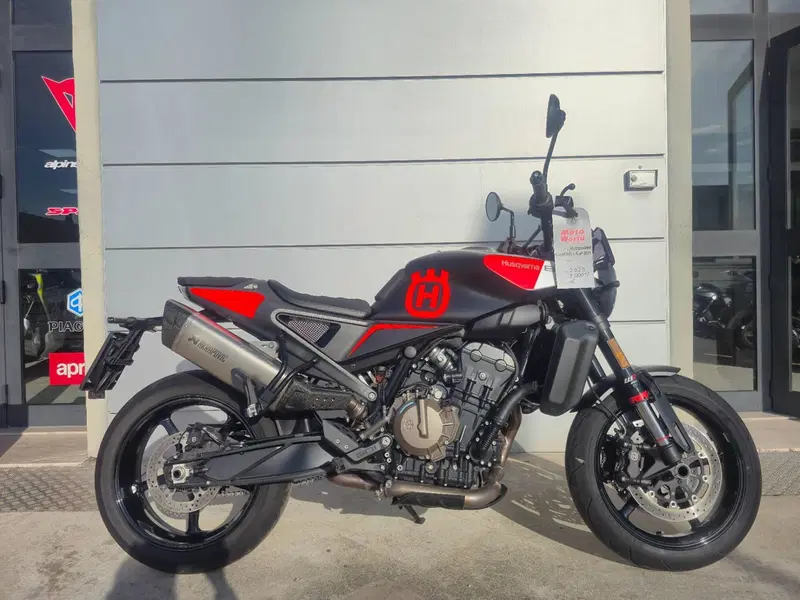 Husqvarna Svartpilen 801 (2024 - 26)