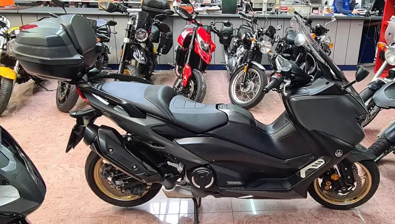 Yamaha T-Max 560 Tech Max (2022 - 24)