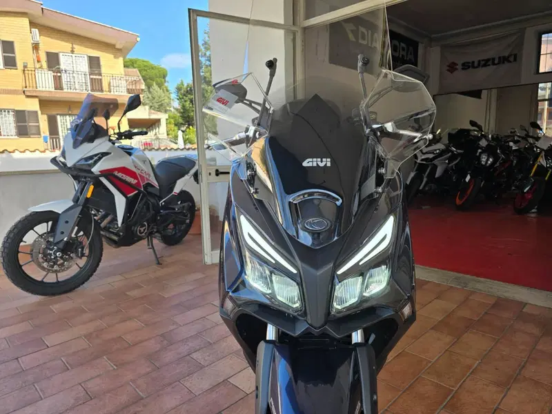Kymco X-Town 300i (2025 - 26) (6)