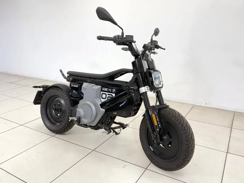 Bmw CE 02 (2024 - 26) (4)