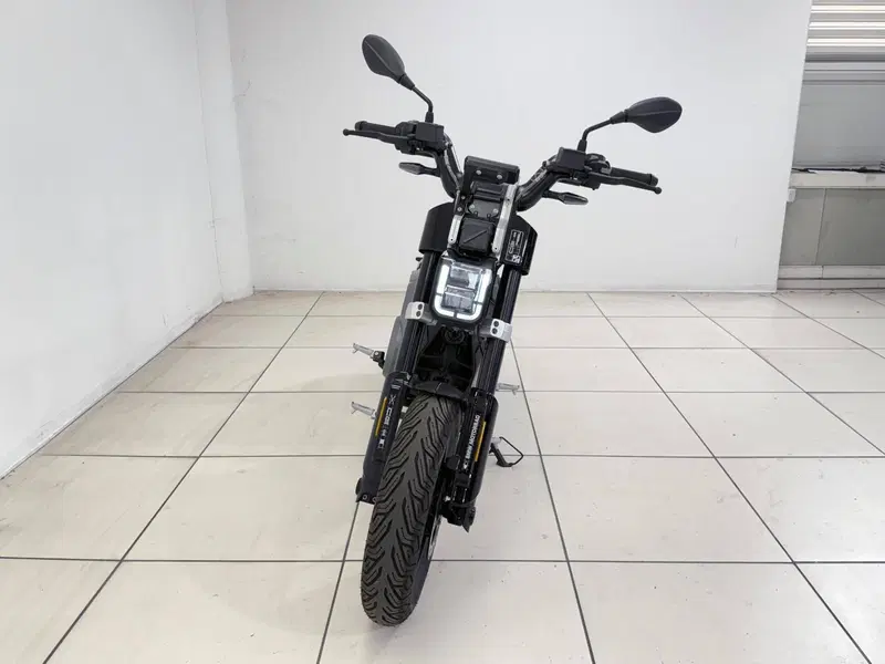 Bmw CE 02 (2024 - 26) (3)