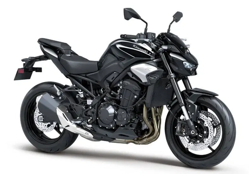 Kawasaki Z 900 (2025 - 26) (9)