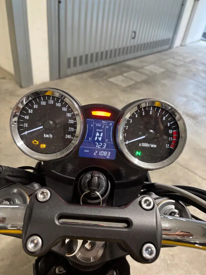 Kawasaki Z 900 SE (2022 - 24) (6)
