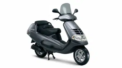Piaggio Hexagon 180