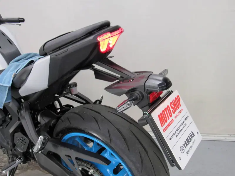 Yamaha MT-07 Y-AMT (2025 - 26) (19)