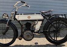 Rubano in un fienile una Riley del 1904!