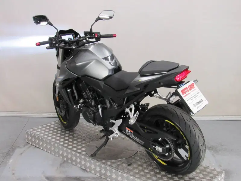 Honda CB 750 Hornet (2023 - 24) (6)