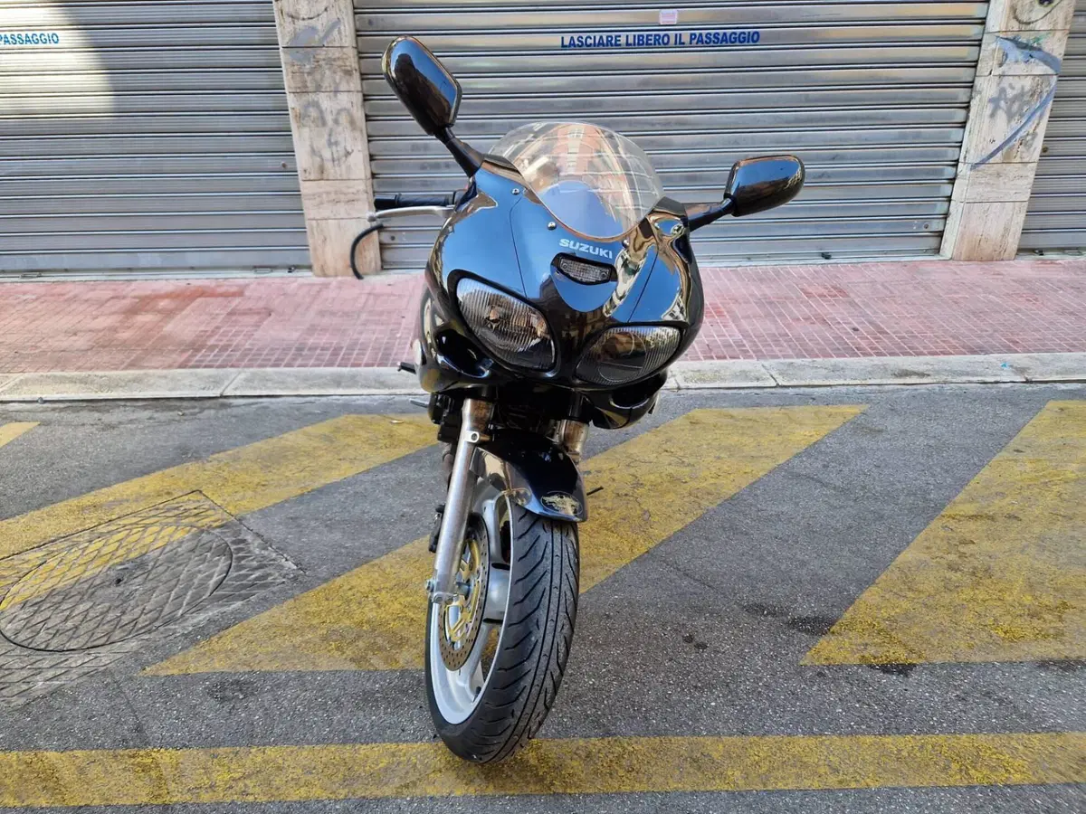 Suzuki SV 650 S (1999 - 02) (2)