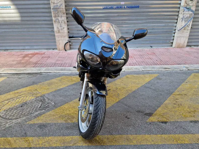 Suzuki SV 650 S (1999 - 02) (2)