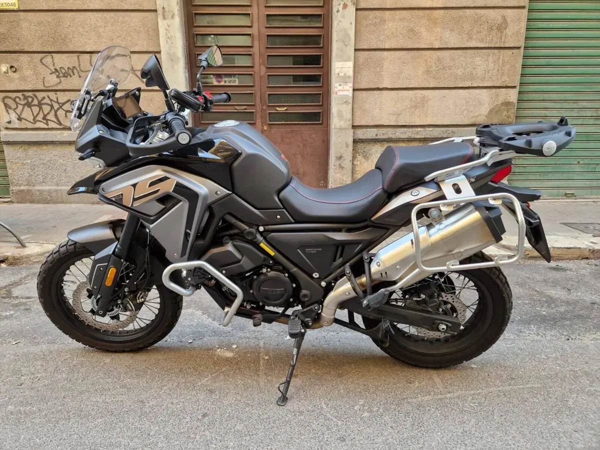 Voge Valico 650DSX (2021 - 24) (3)