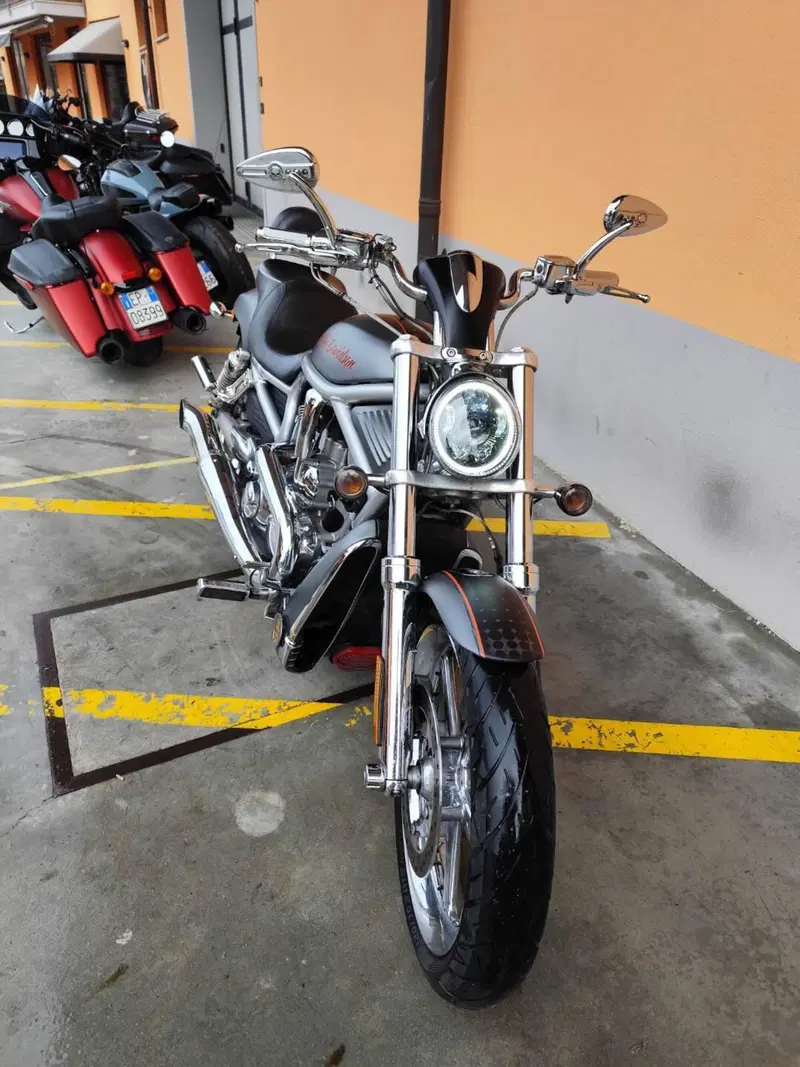 Harley-Davidson 1250 V-Rod (2008 - 12) - VRSCAW (2)
