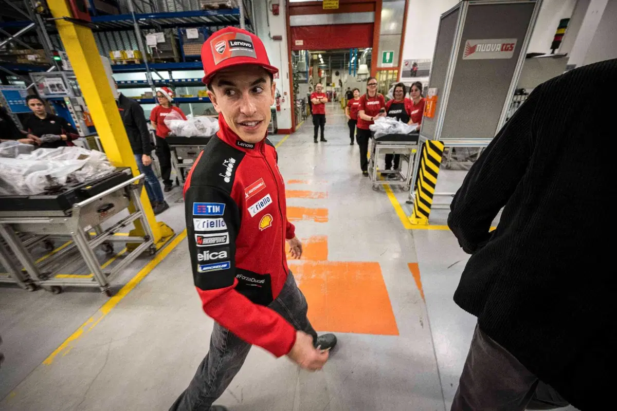 Le MotoGP corrono dentro l'azienda di Borgo Panigale: così Ducati ha festeggiato i suoi campioni (20)