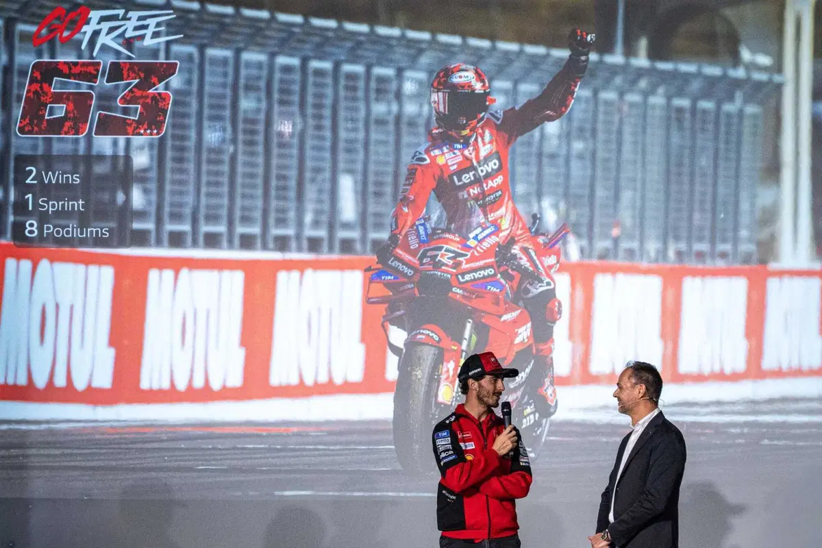 Le MotoGP corrono dentro l'azienda di Borgo Panigale: così Ducati ha festeggiato i suoi campioni (13)