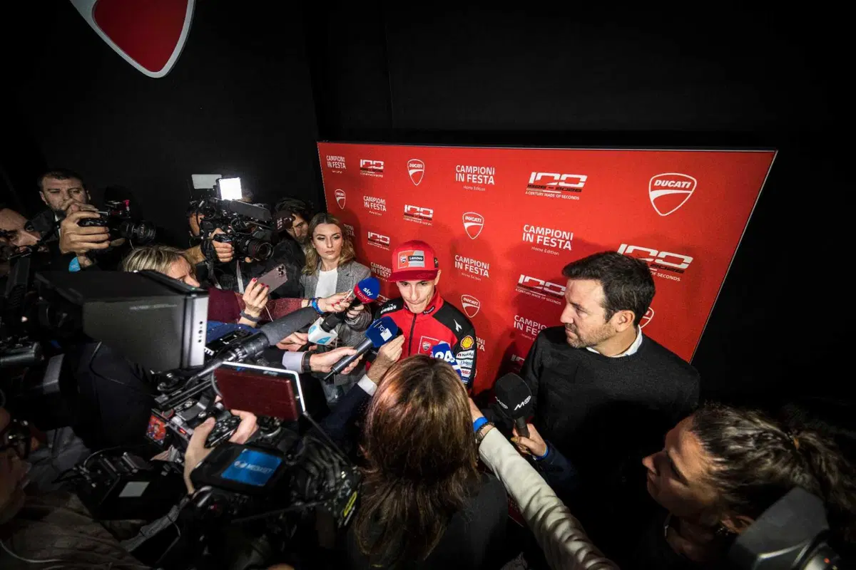 Le MotoGP corrono dentro l'azienda di Borgo Panigale: così Ducati ha festeggiato i suoi campioni (14)