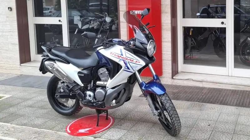 Honda Transalp XL 700 V (2007 - 2013) (7)