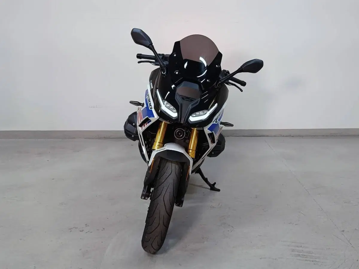 Bmw R 1300 RS (2026) (2)