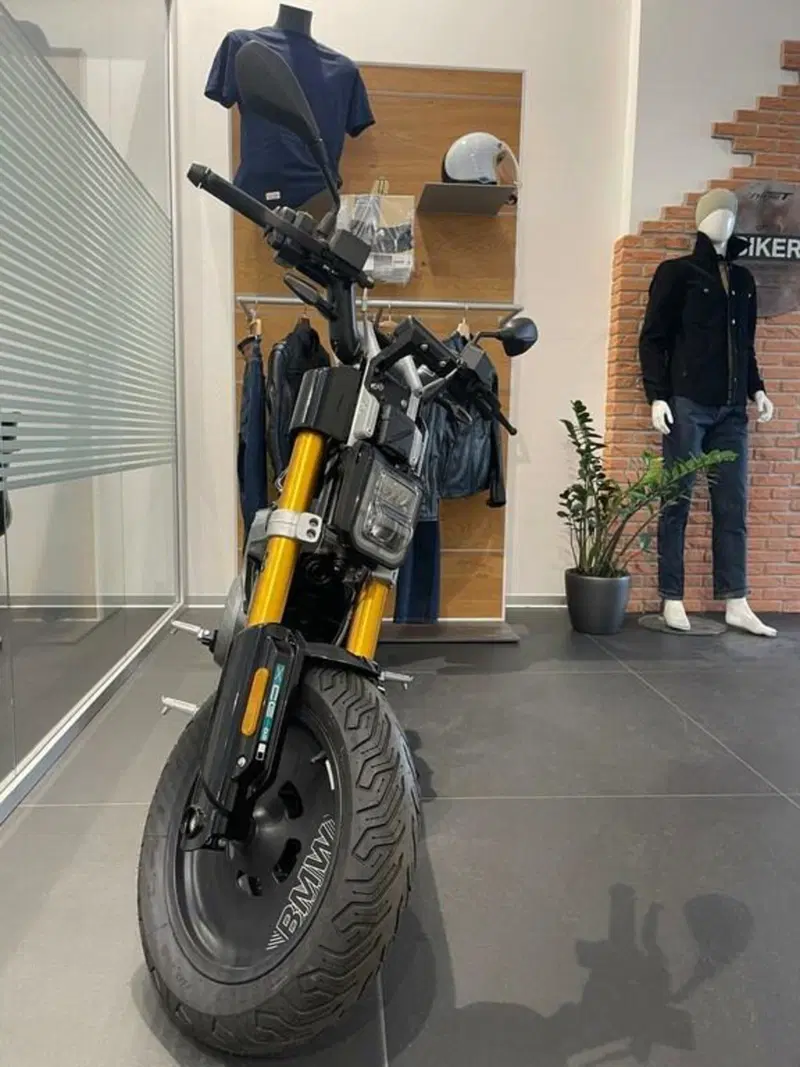 Bmw CE 02 AM (2024 - 26) (3)