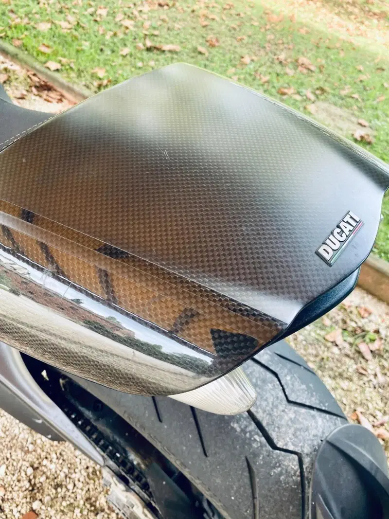 Ducati Diavel 1200 Carbon (2010 - 13) (3)