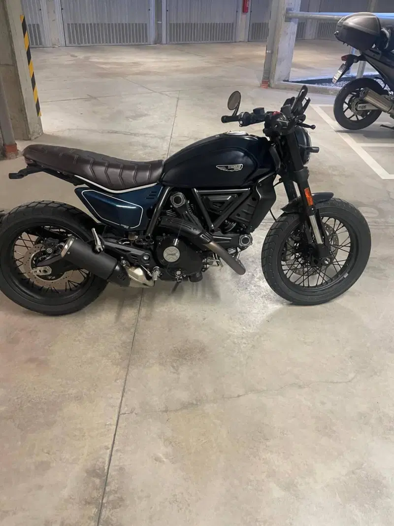 Ducati Scrambler 800 Nightshift (2023 - 24) (4)
