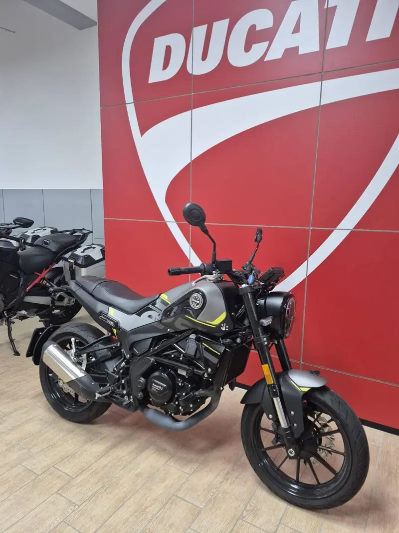 Benelli Leoncino 250 (2021 - 25) (3)