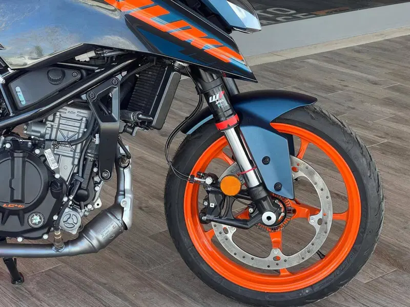 KTM 125 Duke (2024 - 25) (3)