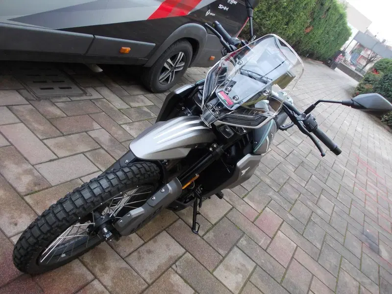 Moto Morini Allthrike 450 (2025 - 26) (4)
