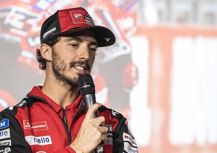 Bagnaia alla festa Ducati: La velocità non è andata via. Nessun coach nel mio staff [VIDEO]