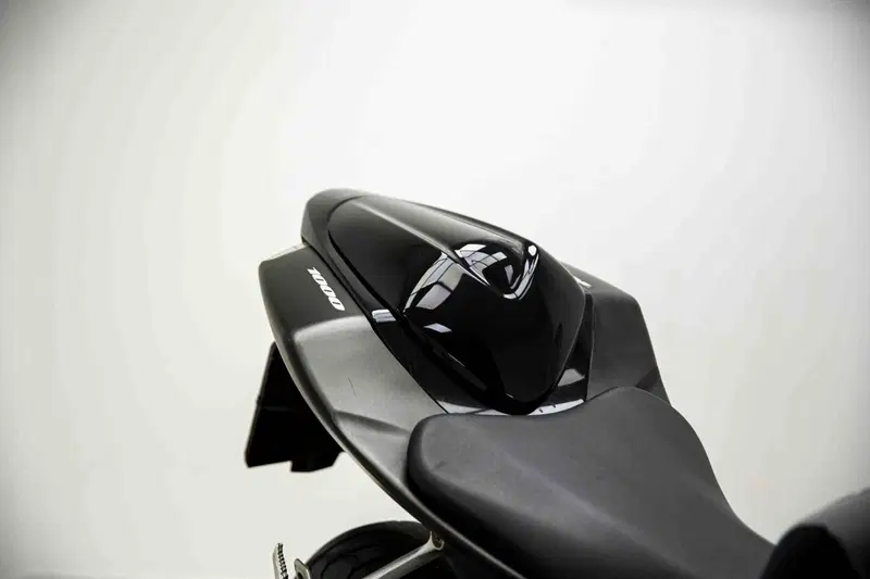 Suzuki GSX-R1000 (2005 - 06) (10)