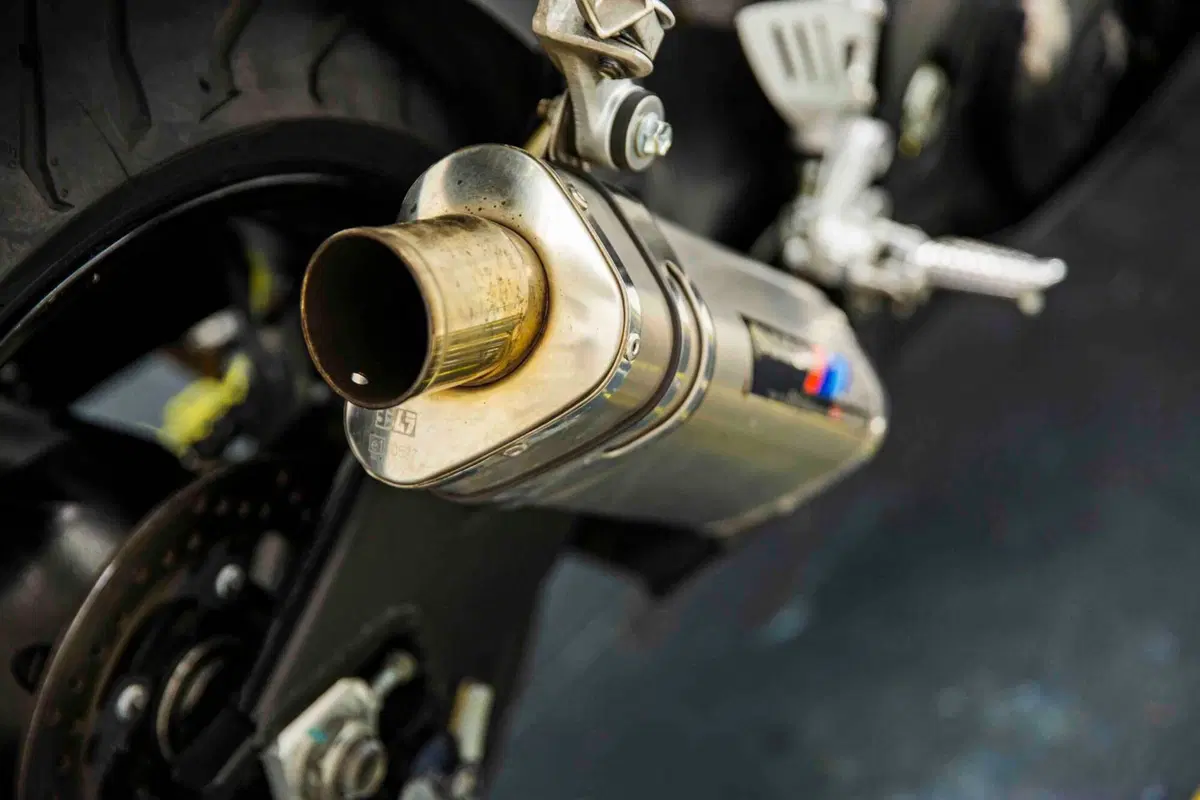 Suzuki GSX-R1000 (2005 - 06) (16)