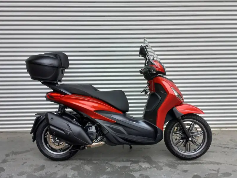 Piaggio Beverly 400 S ABS-ASR (2021 - 24) (2)