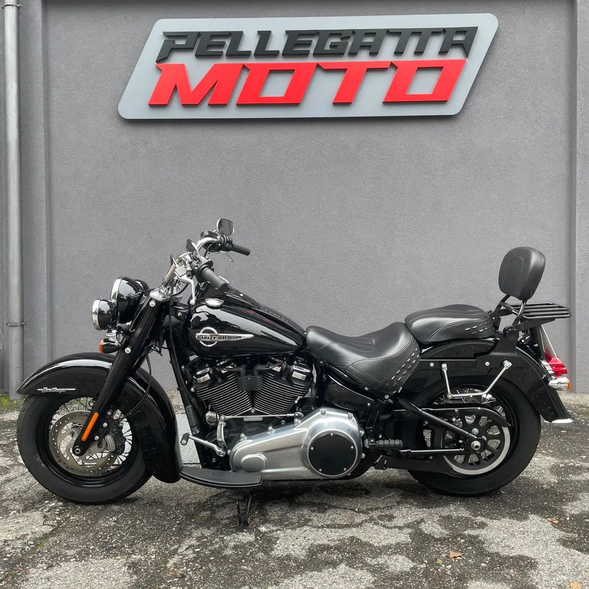 Harley-Davidson 114 Heritage Classic (2018 - 20) - FLHCS (7)
