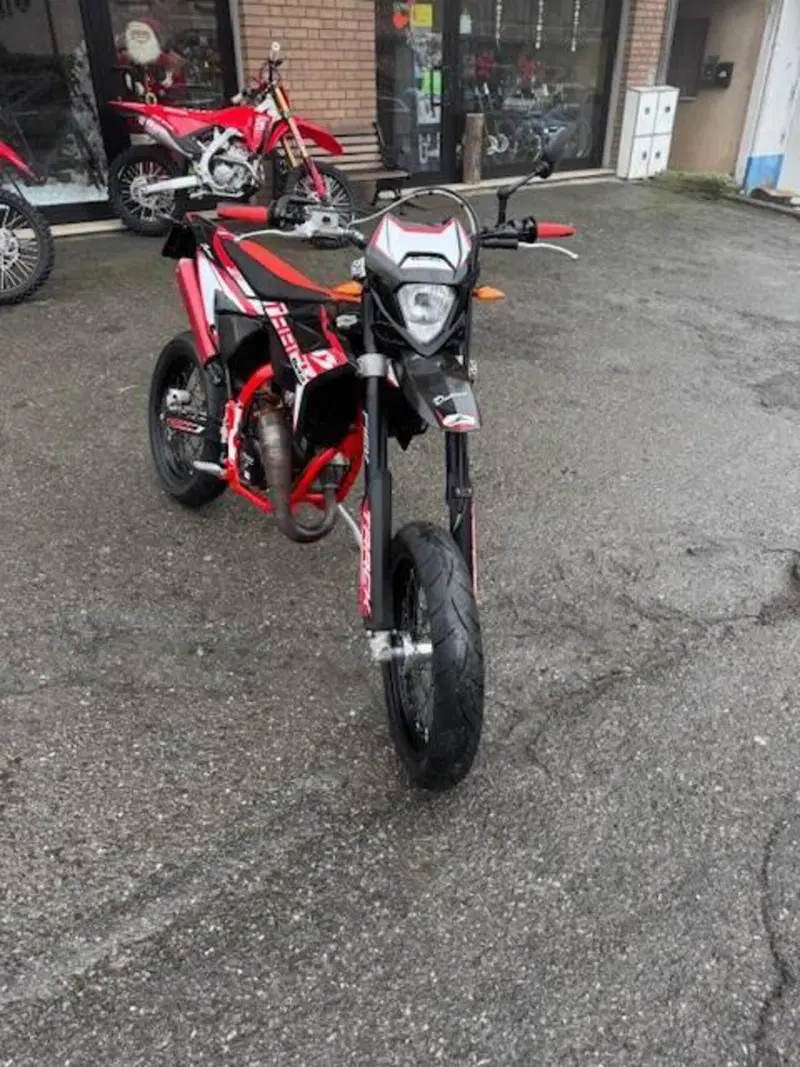 Betamotor RR 50 Motard Track (2021 - 26) (2)