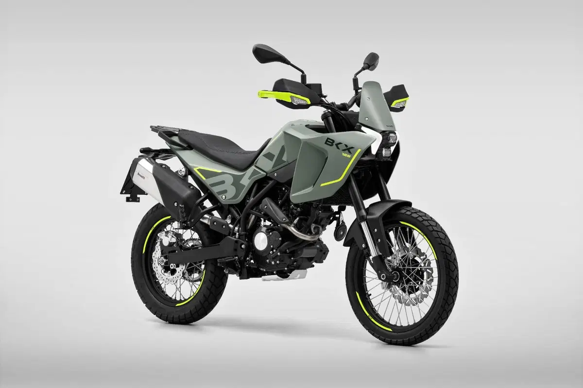 Benelli BKX 125 (2026) (2)