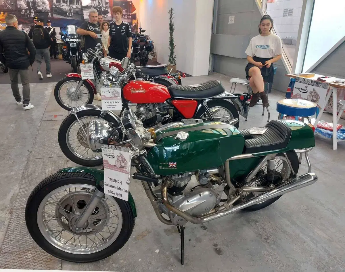 Triumph RICKMAN METISSE 650
