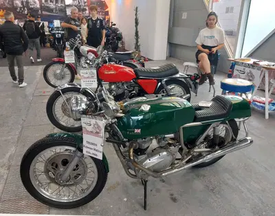 Triumph RICKMAN METISSE 650 d'epoca