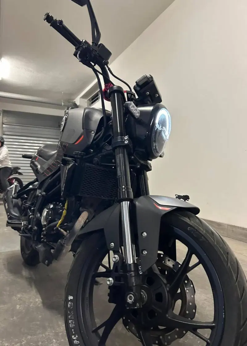 Benelli Leoncino 125 (2022 - 25) (2)
