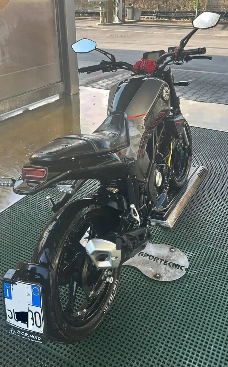 Benelli Leoncino 125 (2022 - 25) (3)