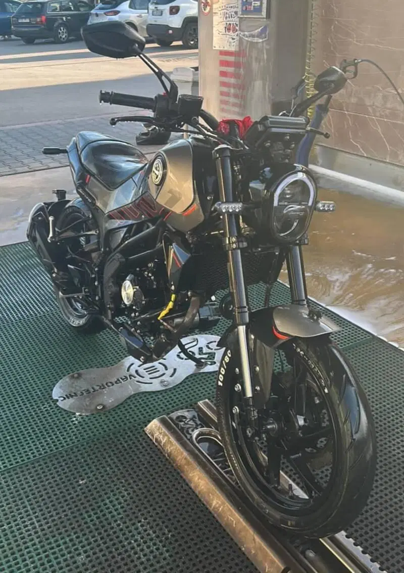 Benelli Leoncino 125 (2022 - 25) (4)