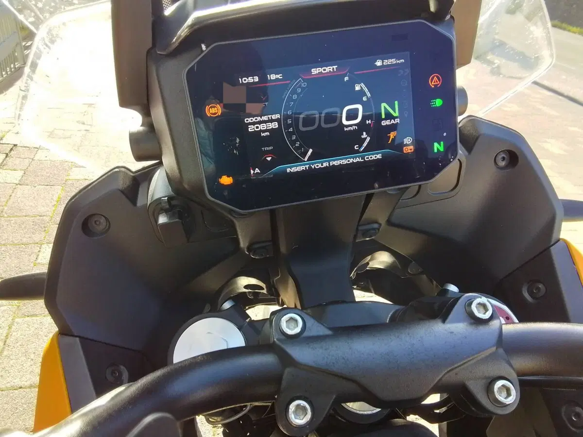 Moto Guzzi Stelvio (2024 - 26) (10)